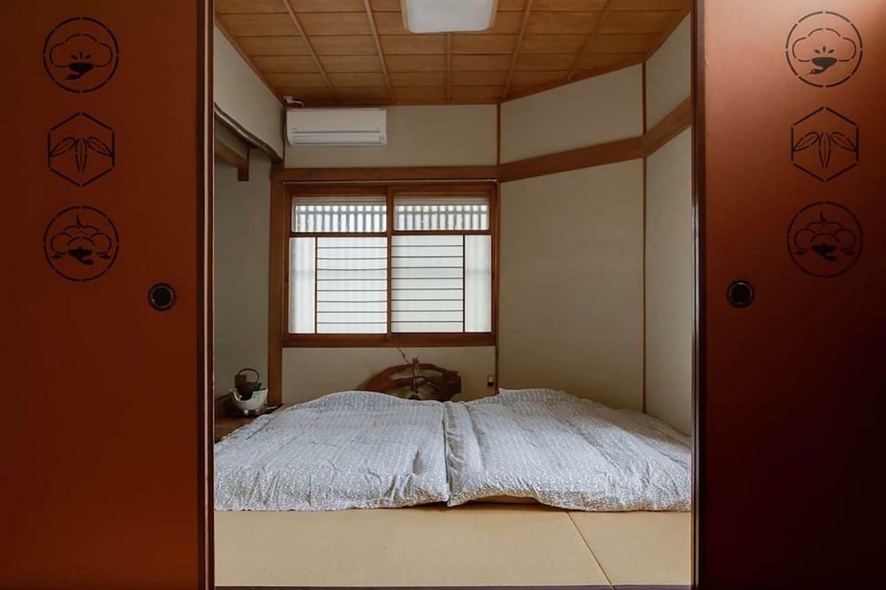 Bar併設の仕掛け満載忍者ハウス!Wi-Fi!天王寺電車で15分!帝塚山四丁目駅3メートル! Hotel Osaka Esterno foto