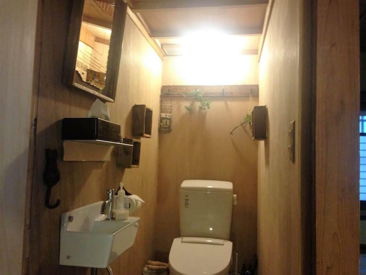 Bar併設の仕掛け満載忍者ハウス!Wi-Fi!天王寺電車で15分!帝塚山四丁目駅3メートル! Hotel Osaka Esterno foto